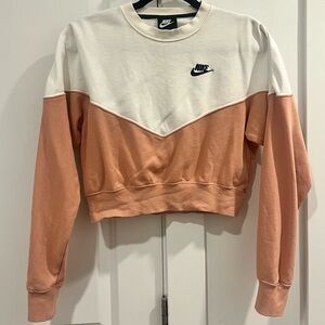 Nike Women's White & Pink Colorblock Cropped Sweatshirt